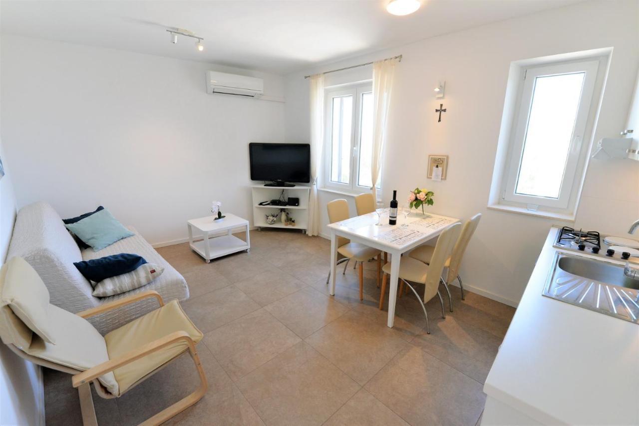 Beach Apartment Vami With Sea View Murter Luaran gambar